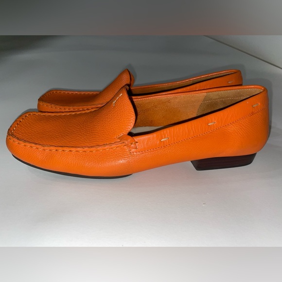Talbots Orange Leather Loafers Size 8.5 - Picture 5 of 9